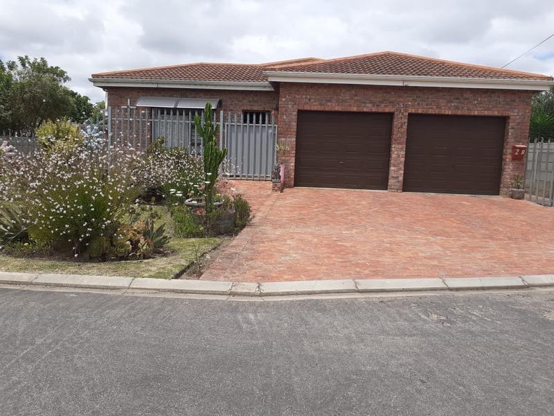 3 Bedroom Property for Sale in Albertinia Western Cape